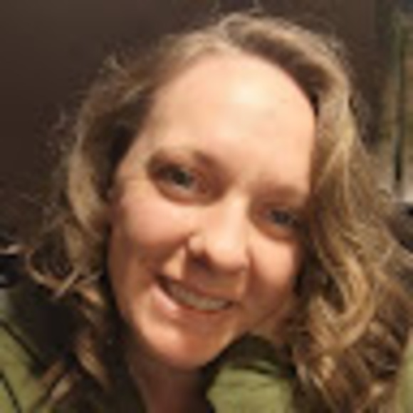 Meet your Posher, Naomi - Picture 1 of 1